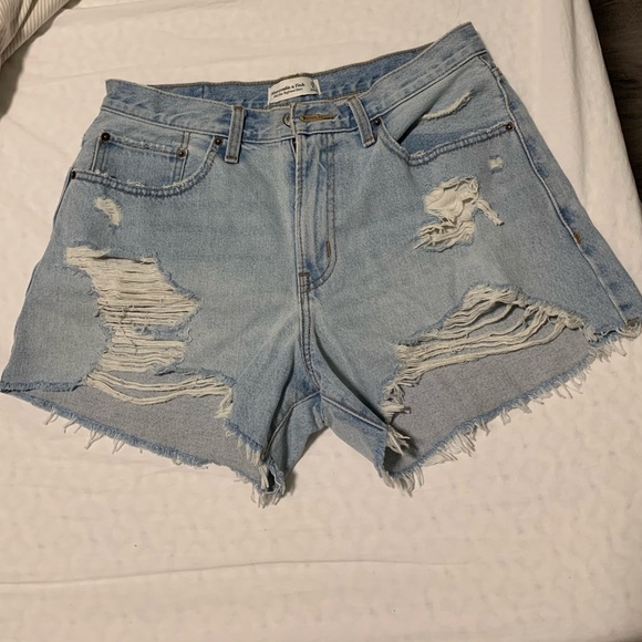 Abercrombie & Fitch Pants - Abercrombie Boyfriend Shorts